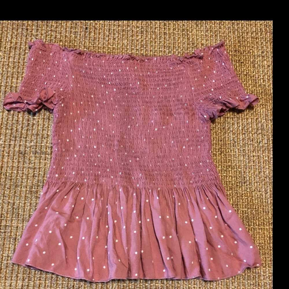 Ruffled Off the Shoulder Top with Cinching in Mauve, Size Small